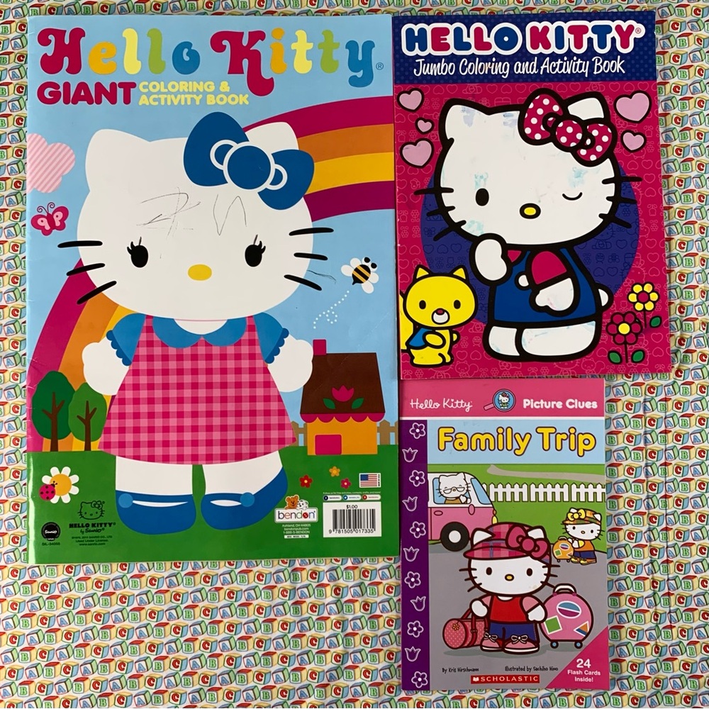 Hello Kitty 3 book bundle.
